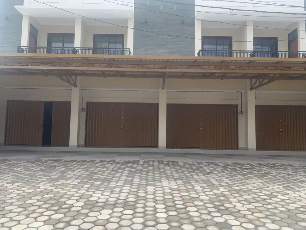 DI SEWAKAN RUKO BARU SUPER EKSLUSIF DI MAINROAD JATINANGOR