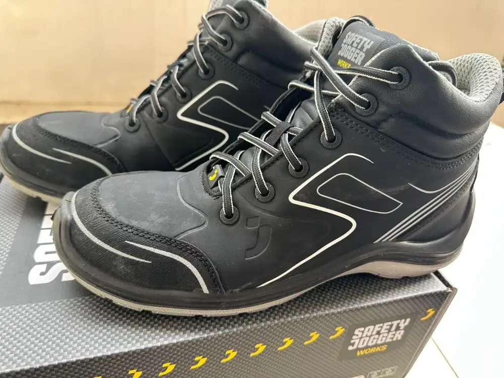Sepatu Safety Jogger FLOW S3 MID