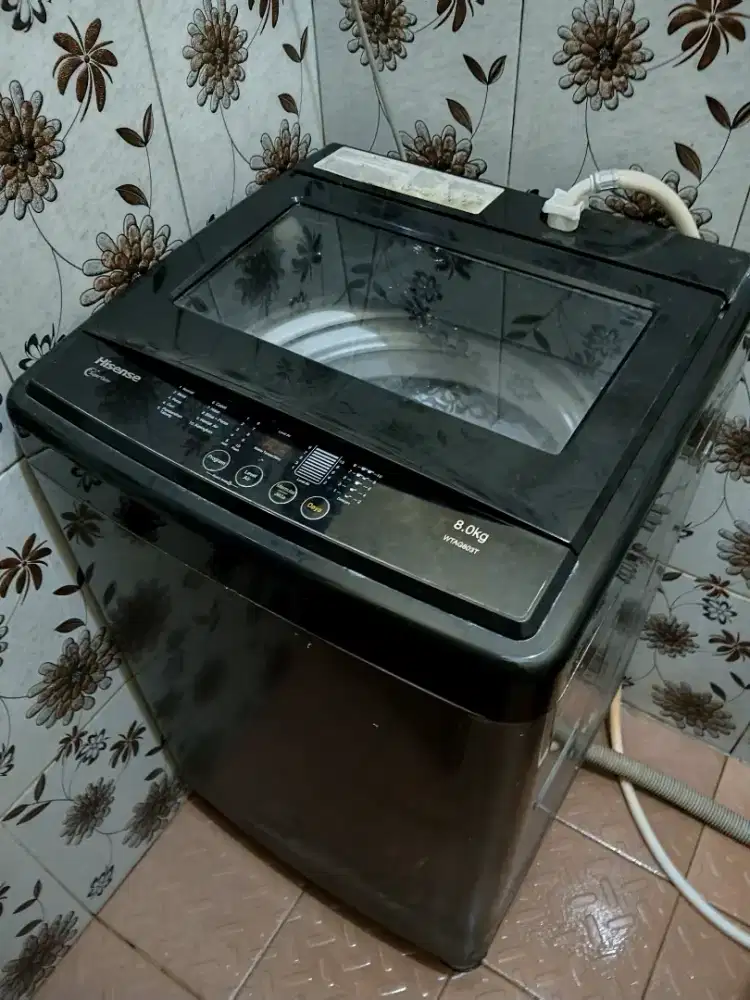 Mesin cuci otomatis hisense