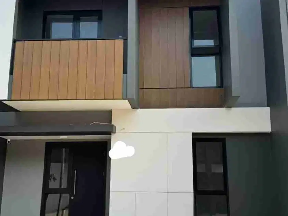 Dijual Rumah 2 lantai sudah renov di Summarecon Crown Gading Bekasi