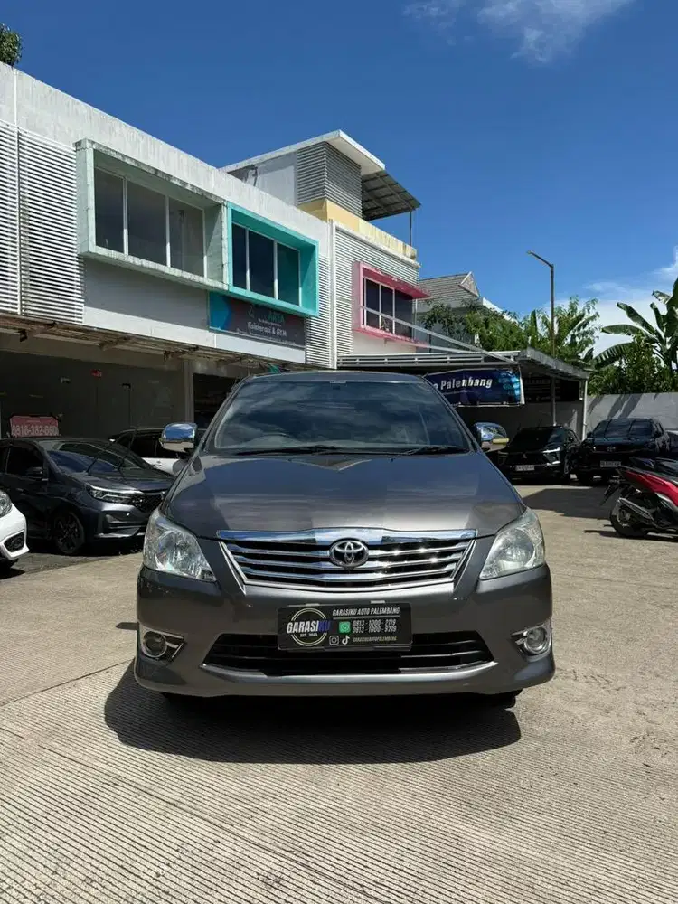 Toyota kijang innova 2013 tipe G 2.0 M/T