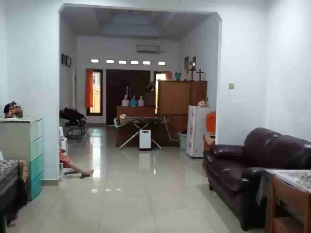 Dijual rumah di harapan indah cluster taman sari, Bekasi