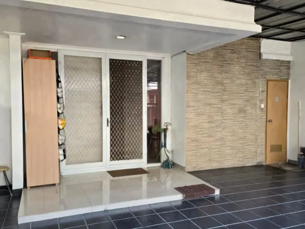 Rumah Bagus 3 Lantai Siap Huni di Kelapa Gading, Jakarta Utara