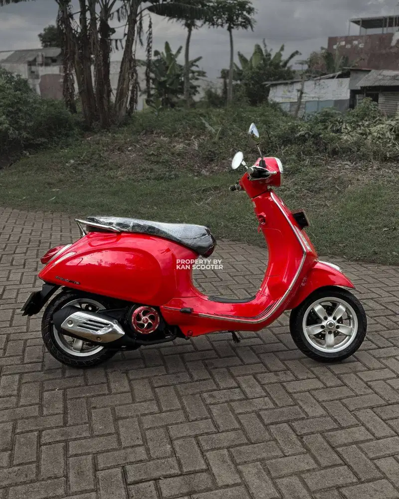 JUAL MURAH VESPA PRIMAVERA 3V 150 2015 MULUS