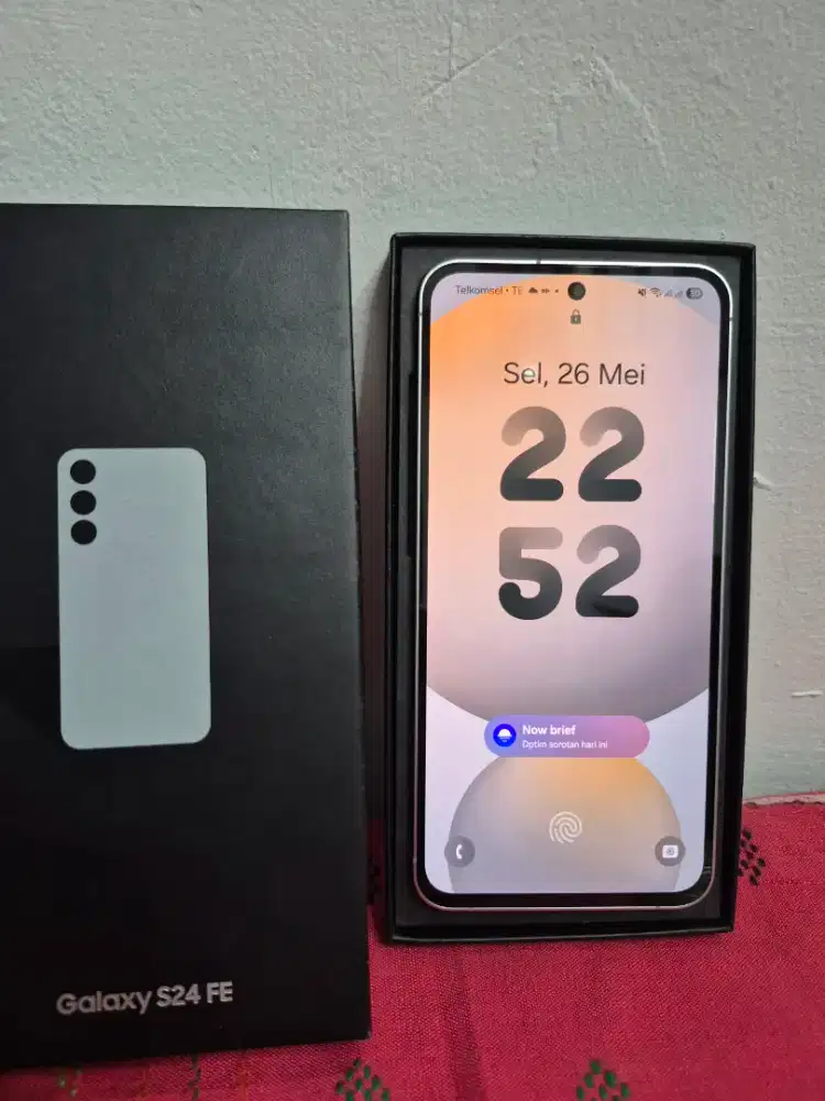 SAMSUNG S24 FE 8/256 FULSET