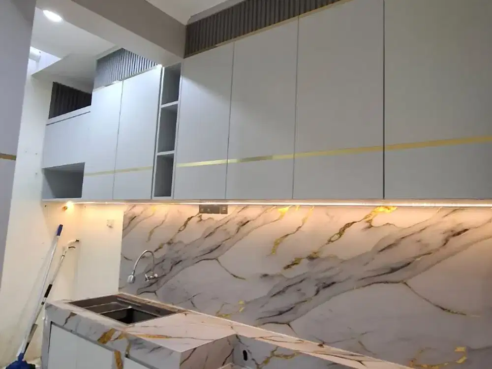 DIJUAL CEPAT DAN MURAH RUMAH SIAPHUNI PERUMAHAN KOTA WISATA CIBUBUR JAKARTA TIMUR