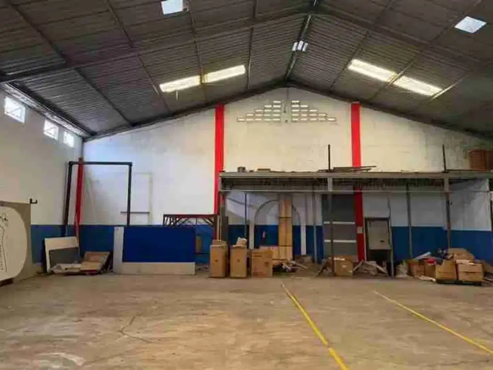 Disewakan Gudang,Raya Lontar. Lantai Cor. Siap Pakai