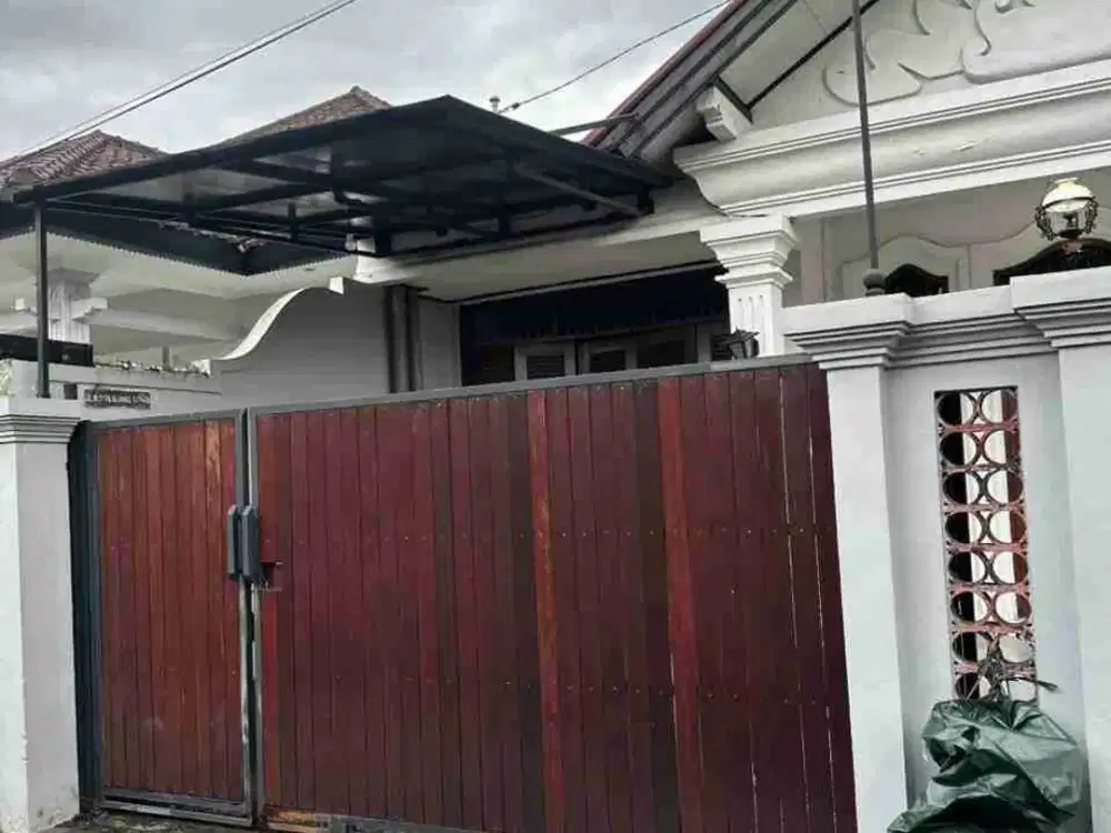 Di kontrakan rumah jalan Teuku Umar , Denpasar, Bali