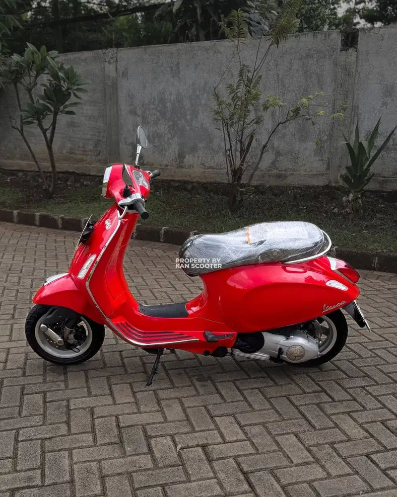 JUAL MURAH VESPA PRIMAVERA 150 3V 2016 MULUS