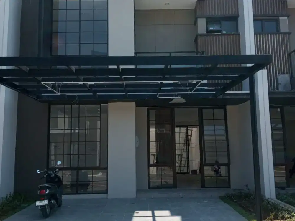 Dijual Rumah 2 Lantai di Cluster Okinawa Pik 2, Lt.8x18m2, PPJB