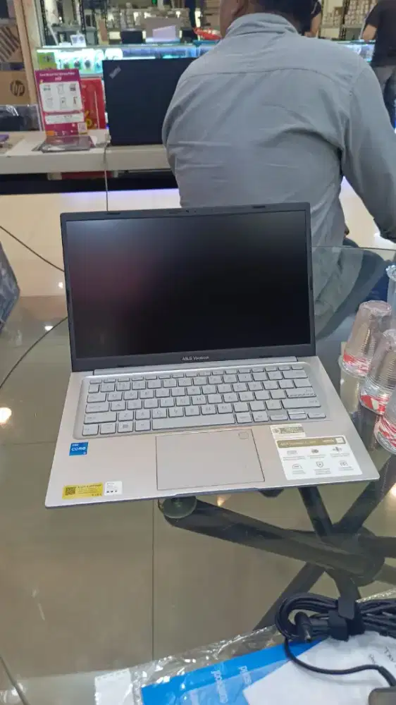 Jual laptop baru garansi resmi cash kredit tuker tambah laptop bisa.