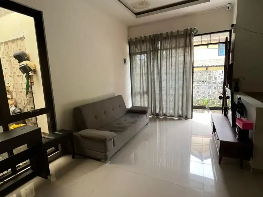 Dijual Rumah Asri Sejuk Siap Huni Semi Furnished di Cihanjuang