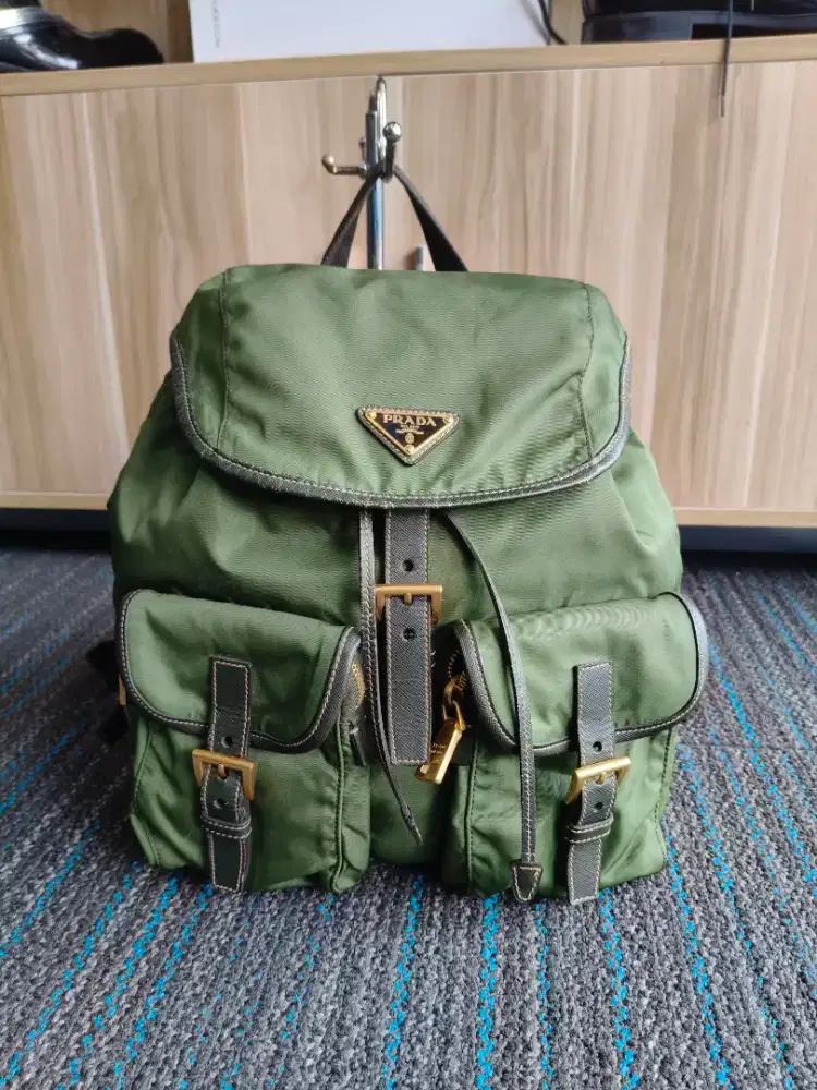 Prada backpack limited edition original asli