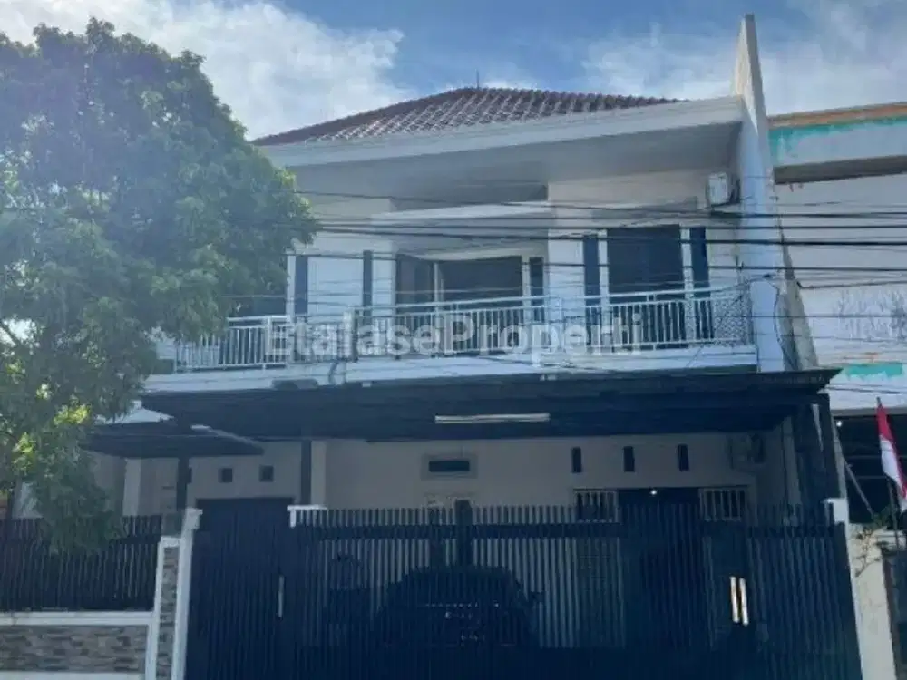 JUAL CEPAT! Rumah tenggilis utara