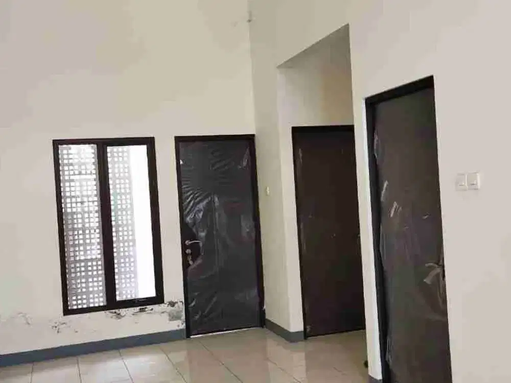 Disewakan rumah di cluster Ebony Green Ara Harapan indah Bekasi