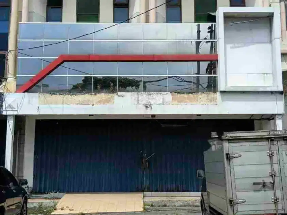 Disewakan Ruko 3 lantai