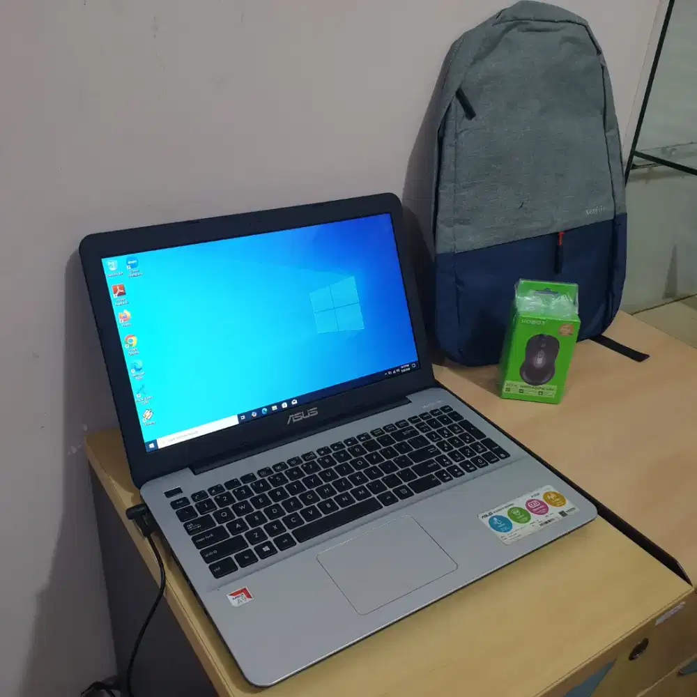 ASUS X555B - AMD A9 9420 - AMD RADEON - DDR4 8GB /128GB SSD