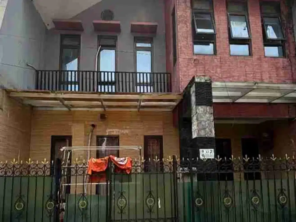 RUMAH ASRI PERUMAHAN TAMAN DEPOK PERMAI SUKAMAJU DEPOK
