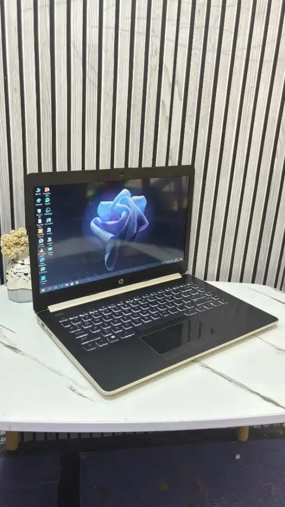 Hp14CM0-14 Amd E2 (14inch)Ram8Gb/Ssd256Gb