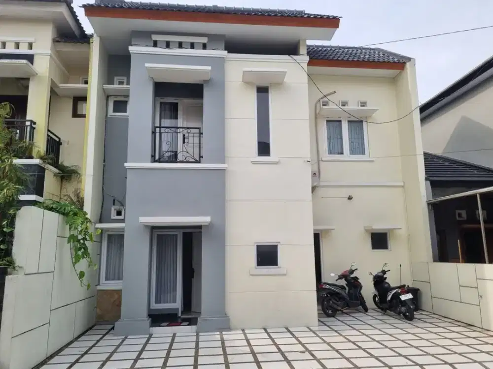 Rumah 2 Lantai Full Furnished dalam Perumahan Jl Palagan Km 7 belakang hyatt