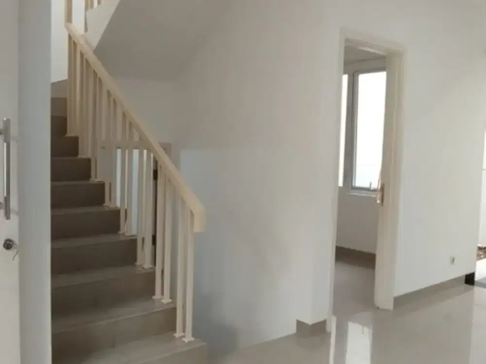 Disewakan Rumah Baru Renovasi di Graha Raya