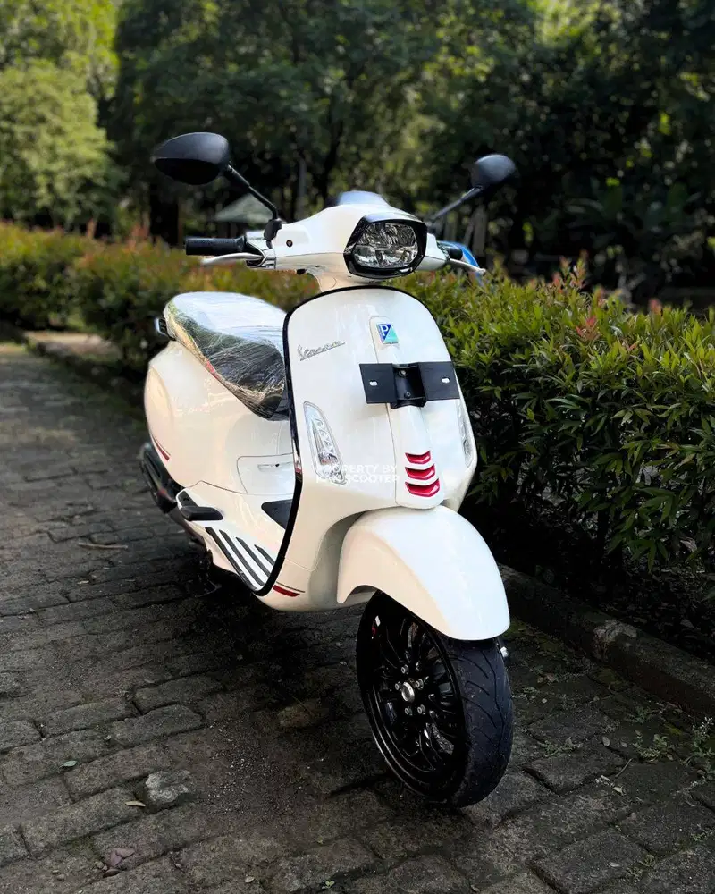 JUAL MURAH VESPA SPRINT S 150 IGET ABS FACELIFT 2024 MULUS