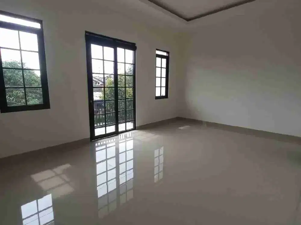 Rumah Baru 2 Lantai di komplek Turangga Buah Batu dkt Tsm