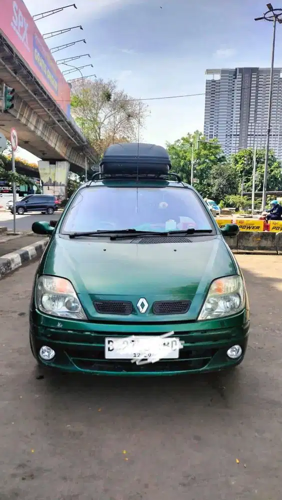 Renault Scenic 1.4 MT