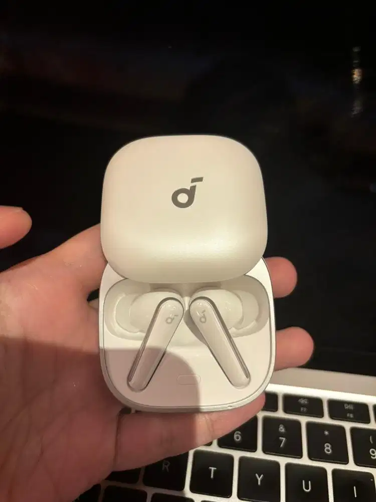 anker soundcore liberty 5 white