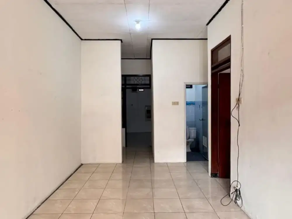 Rumah Taman Kopo Indah 2 Patung Kuda Posisi Tengah Siap Huni