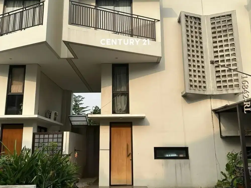 Dijual Rumah Apik Siap Huni Ada Kolam Renang Dekat BXC Mall