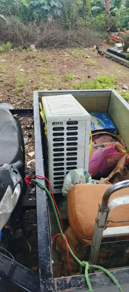 Bandar ac bekas/rusak