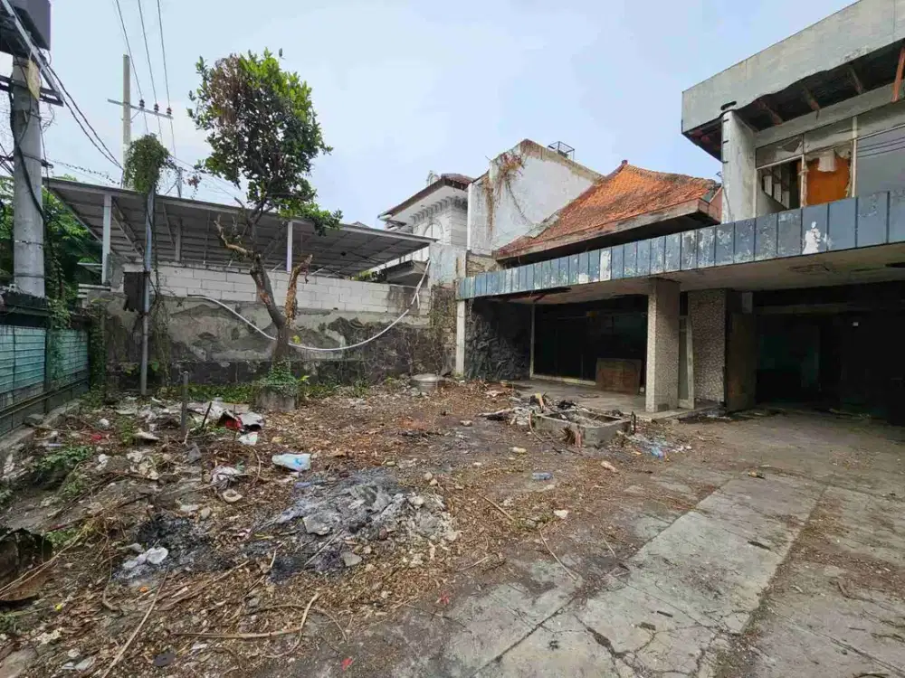 Dijual Rumah Hitung Tanah jalan Wijaya Kusuma. Lokasi Strategis. Kawasan Cafe,kantor