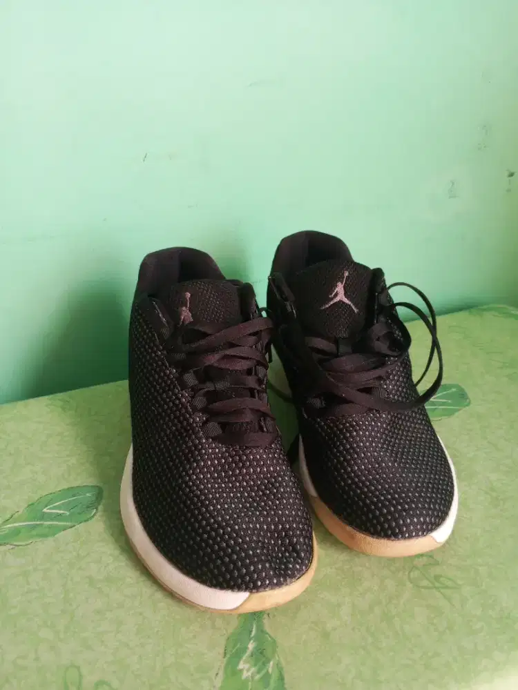 NIKE JORDAN BLACK HIGH SIZE 38 CAKEP MULUS BANGET