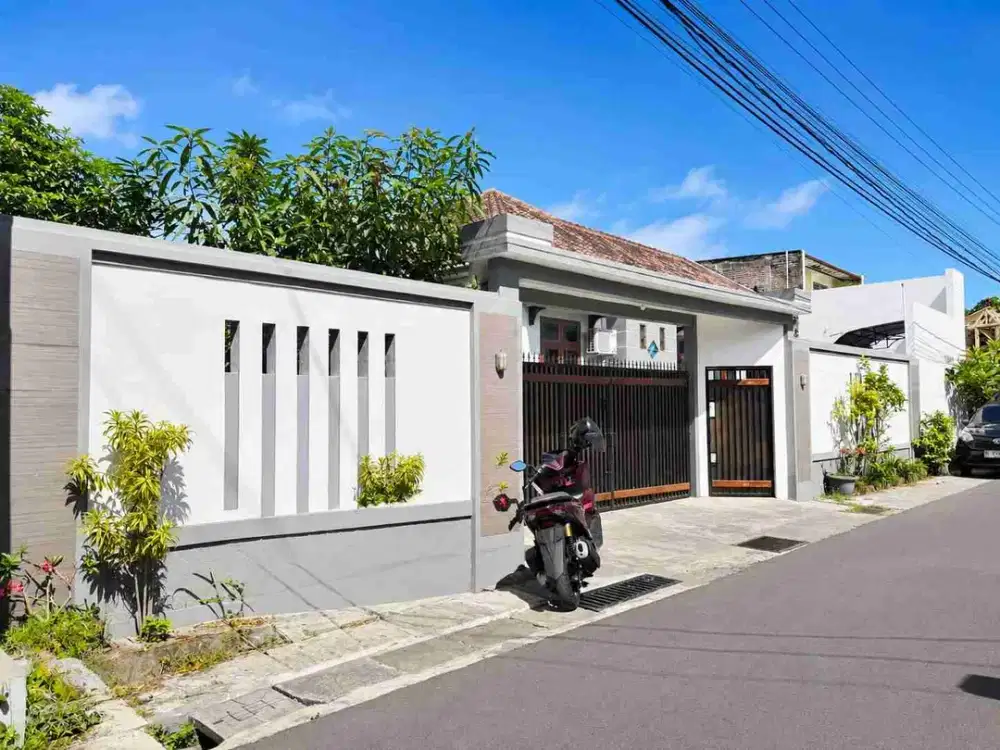 Rumah Mewah 565m² Nyaman Dalam Kota Solo