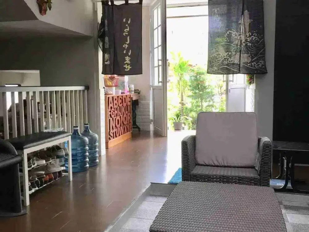 Rumah cantik di Kebayoran Residence  Bintaro sektor 7