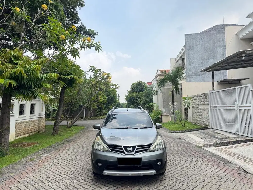 Nissan Grand Livina X-Gear 1.5 Manual 2016 Grey Facelift Plat DK