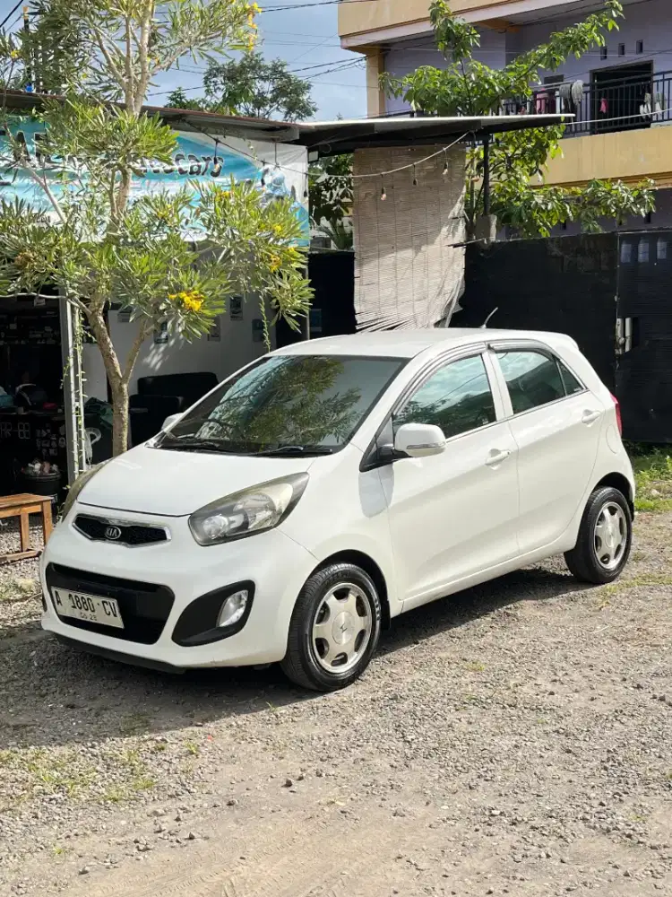 Kia Picanto SE 1.2 MT 2013
