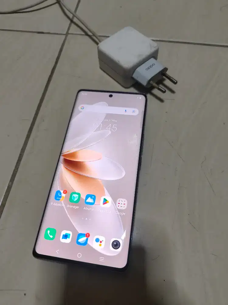 Vivo v27 ram 8+8/256