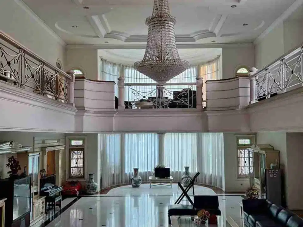 Dijual Rumah Mewah Luas Full Furnished Area Mayjend Sungkono Surabaya