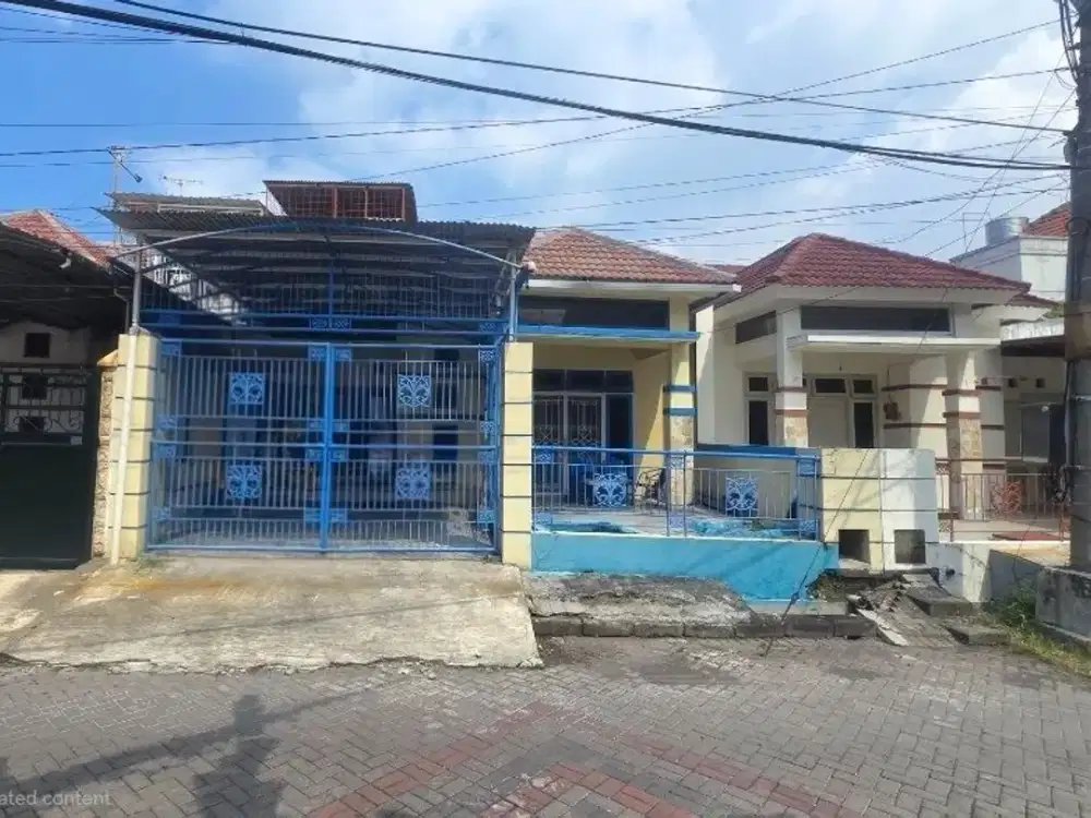 RUMAH MULYOSARI  STRATEGIS, Hadap utara Garasi 1 mobil Carport 1 mobil