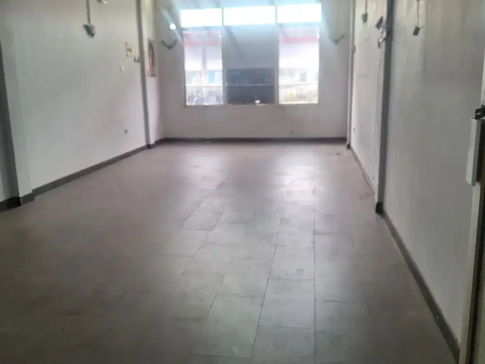 Di Sewakan Ruko Permata Palem 2 Lantai di Kalideres Jakarta Barat
