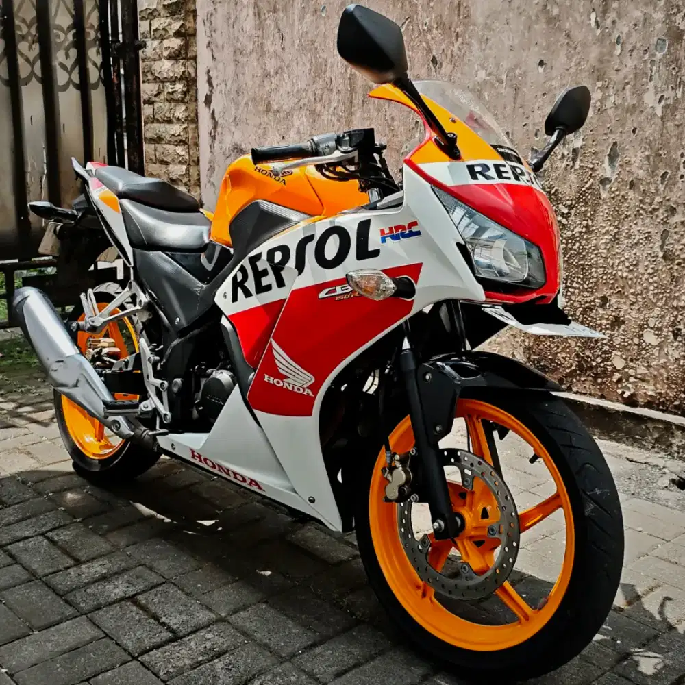 Honda CBR 150R K45A Repsol