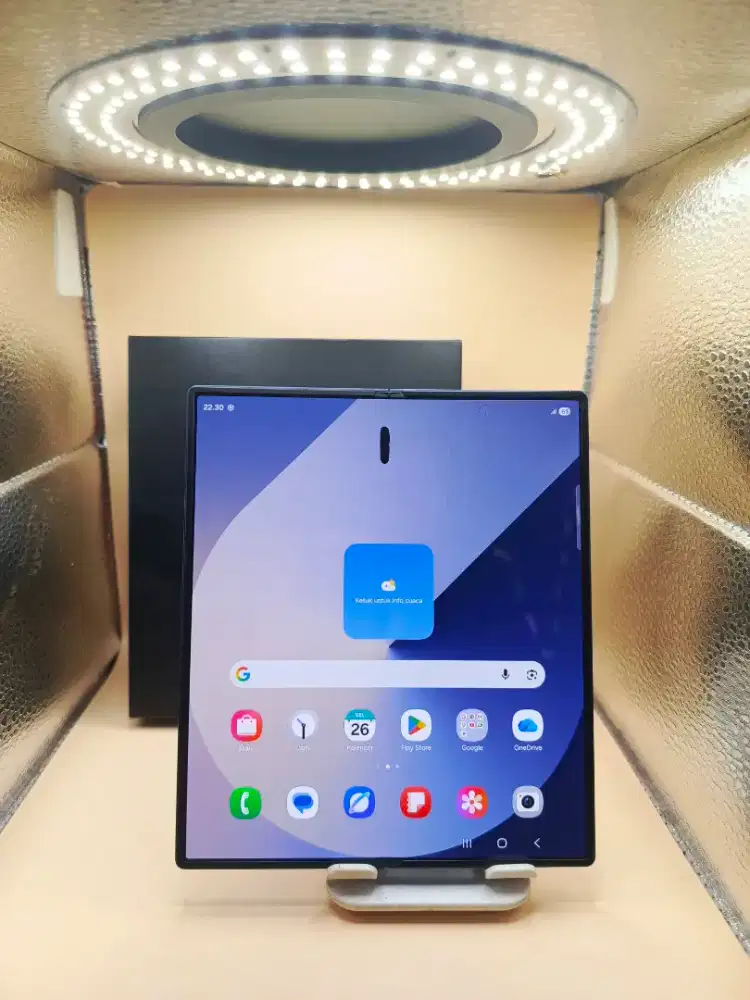 SAMSUNG Z FOLD 6 5G RAM 12/256GB ORIGINAL SEIN MULUS FULLSHET

TAMPIL