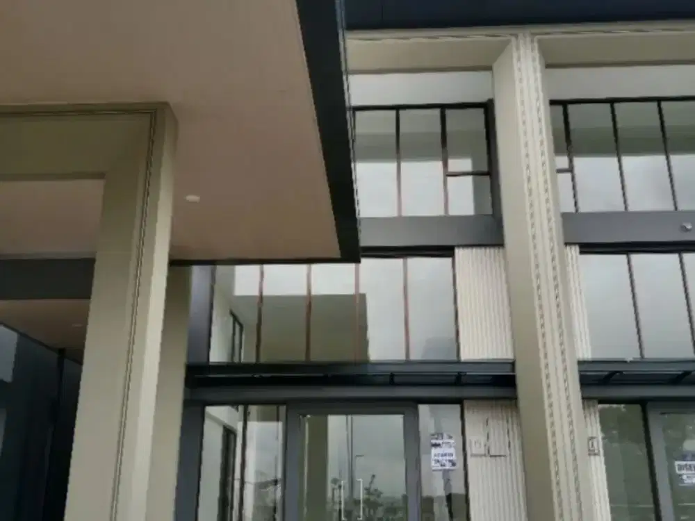 Disewakan Studio Loft Komersial Premium 3 Lantai Hook di Kawasan Lifestyle BSD Dekat Hampton Square & Black Owl