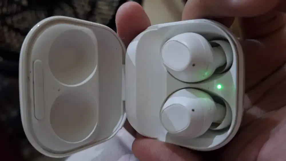 Samsung buds fe