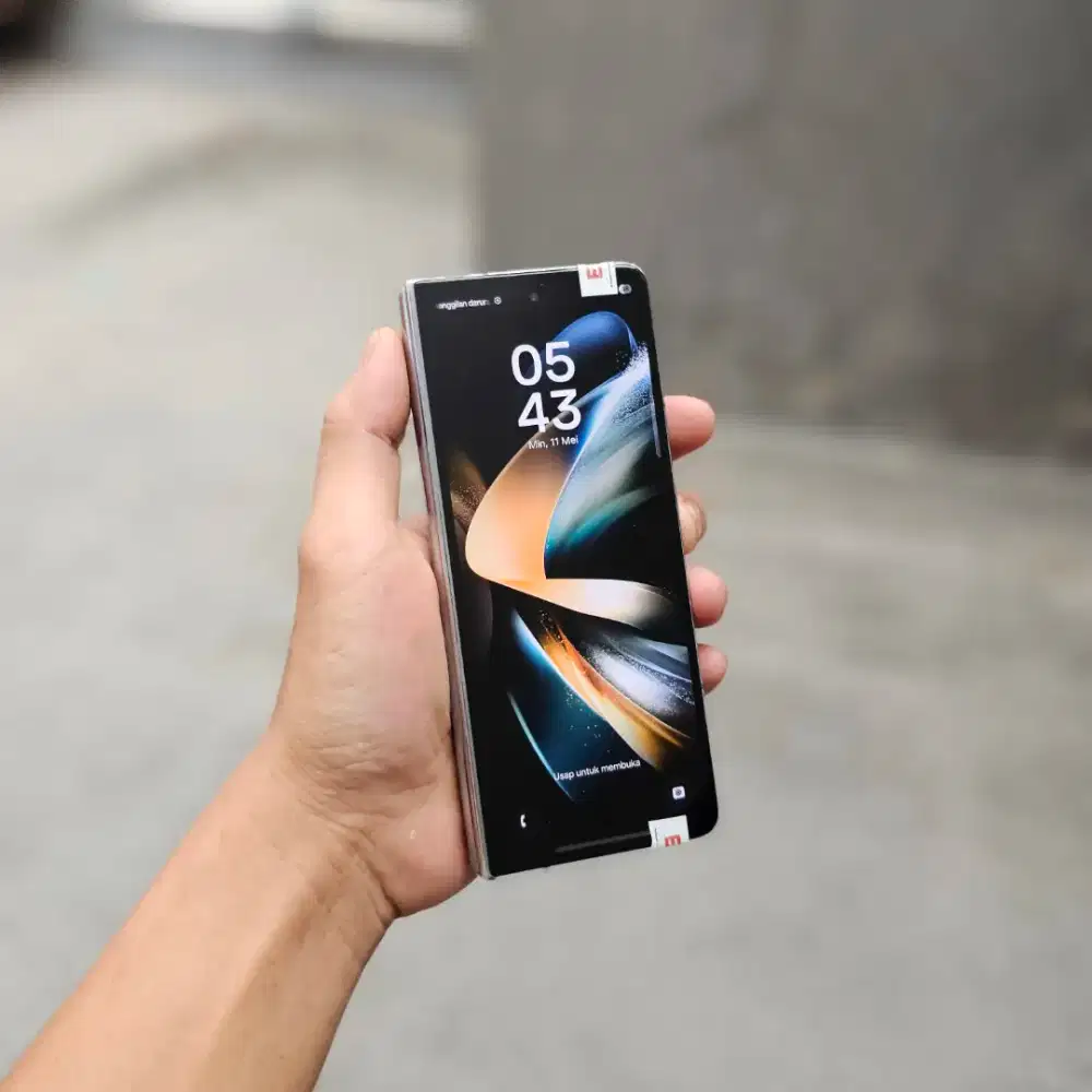 SAMSUNG GALAXY Z FOLD 4 SEIN 5G 12/512 MINUS LCD DALAM FUNGSI NORMAL
