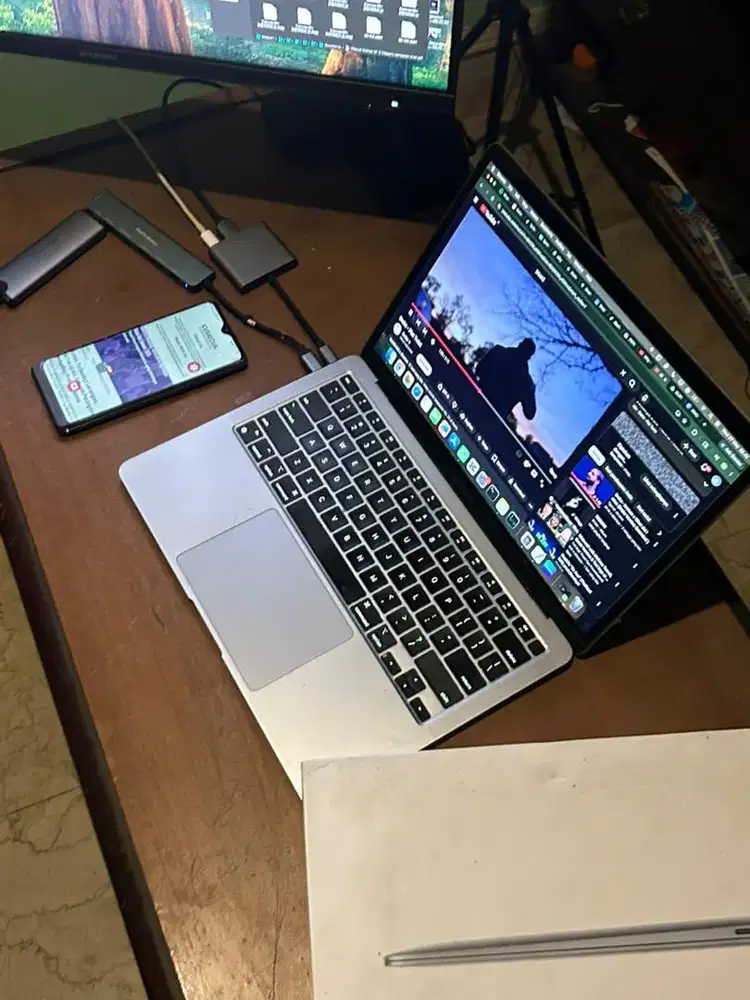 Macbook m1 8/256