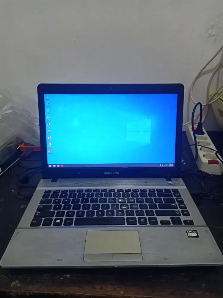Laptop Samsung 270E