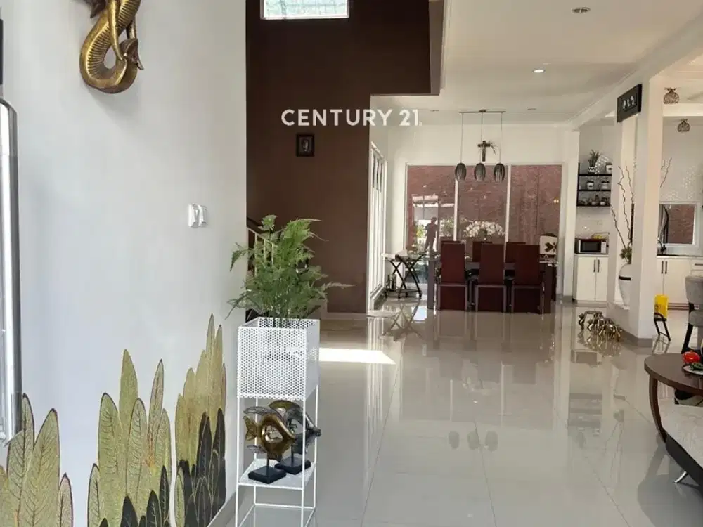 DIJUAL RUMAH FURNISHED 2 LANTAI DI NUSALOKA BSD  SIAP HUNI